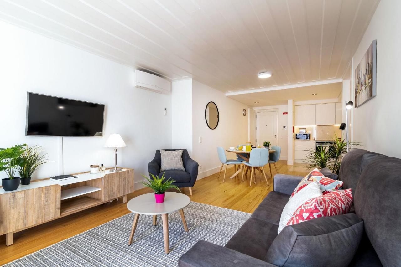Amazing 1Bdr Apartment In Chiado By Lovelystay Lisboa Eksteriør billede