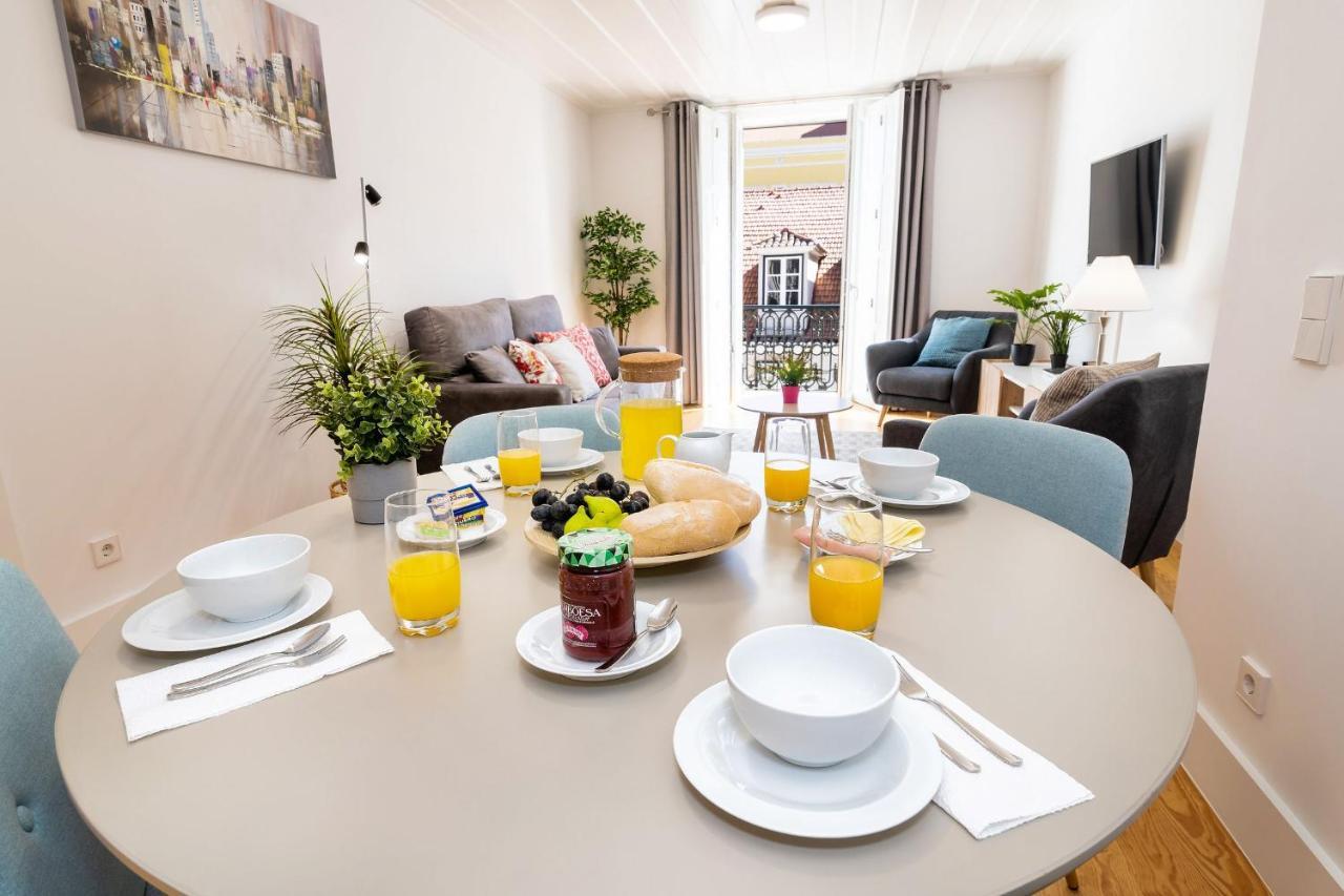 Amazing 1Bdr Apartment In Chiado By Lovelystay Lisboa Eksteriør billede