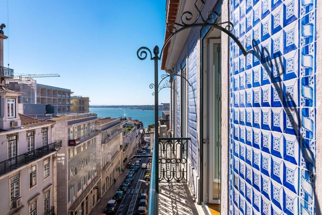 Amazing 1Bdr Apartment In Chiado By Lovelystay Lisboa Eksteriør billede